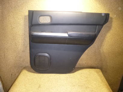 tapicerka boczek drzwi prawy tył Nissan Patrol GR Y61 GU4  